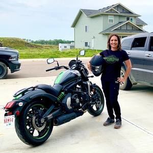 Meet your Posher, Larissa